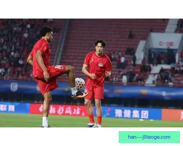 中国男足反击犀利掀起绿茵风暴全队疾速推进点燃球迷希望再度崛起